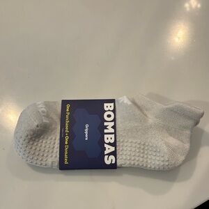 NWT Bombas Grip Socks